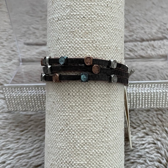 Blackish Brown Leather Bracelet with Spiral Accents - Picture 7 of 7
